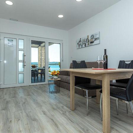 Apartments Maris スベティ・フィリップ・イ・ヤコブ 部屋 写真